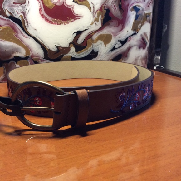 KingsTrend Accessories - NEW!! "Night Out" Brown Womens Belt